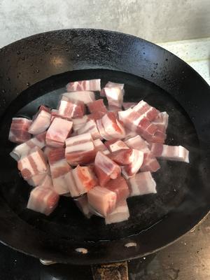 零失败快手高压锅版猪肉炖土豆胡萝卜南瓜的做法 步骤1