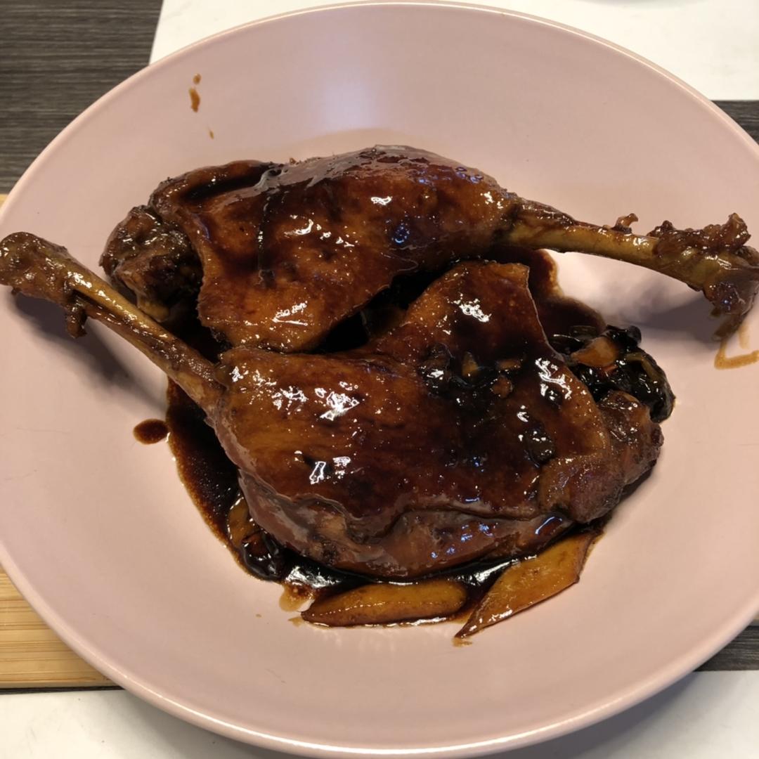 秘制酱鸭腿