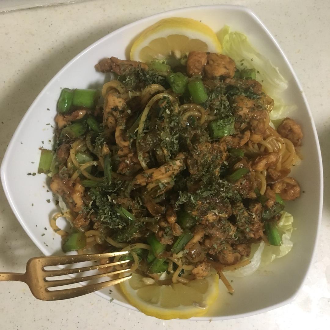 低油鸡胸肉意面