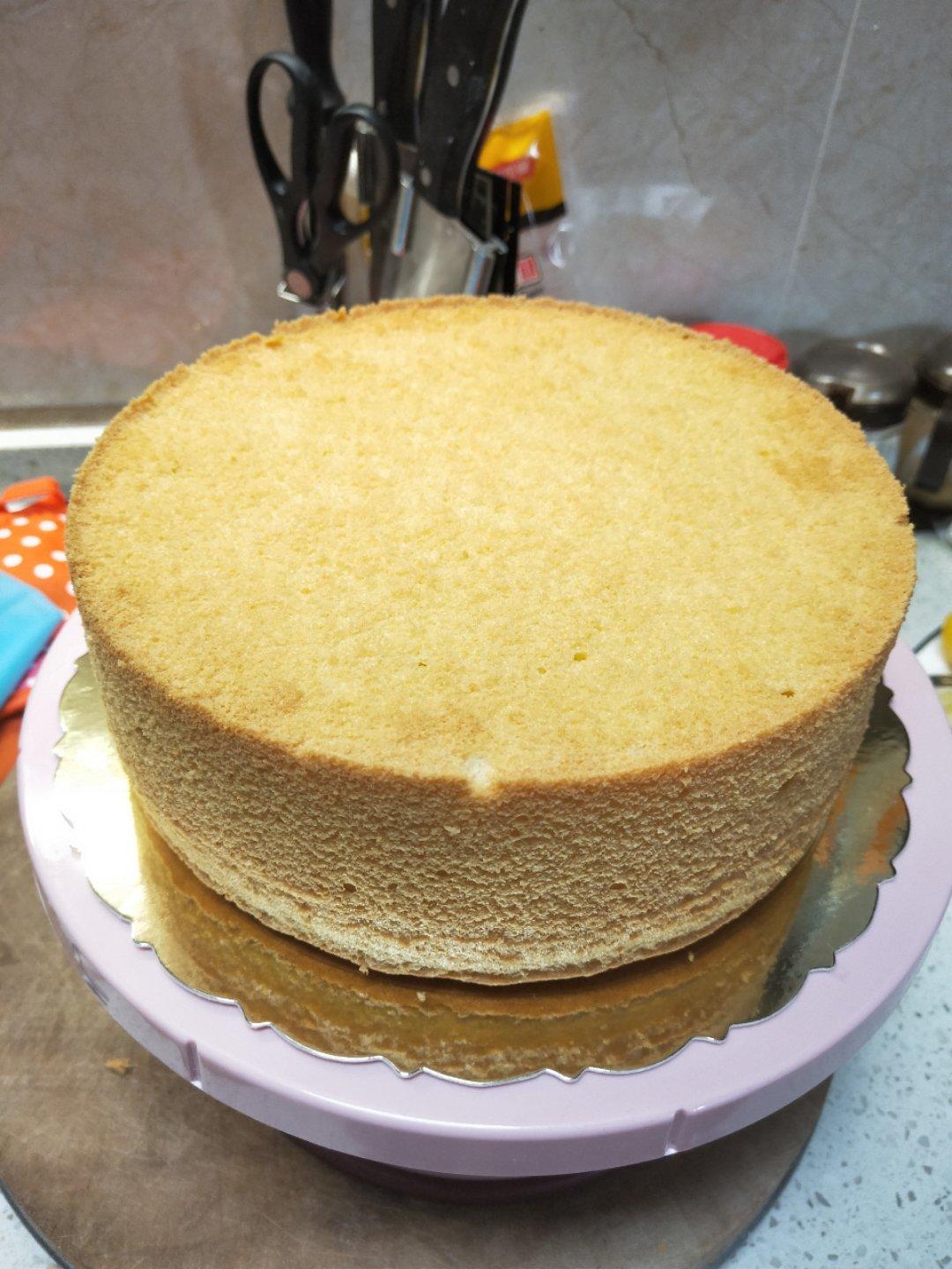 简单好做的8寸戚风蛋糕