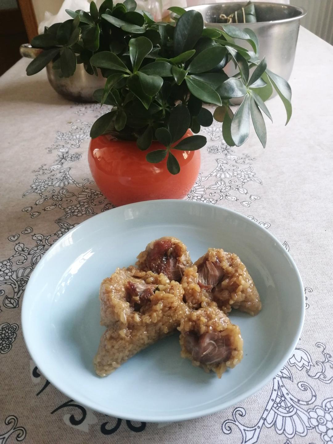 粽子（鲜肉香菇剁椒）