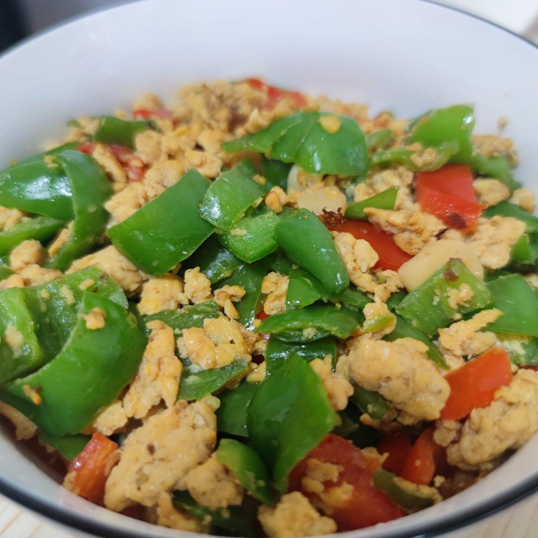 不一样的辣椒炒鸡蛋～下饭神器!