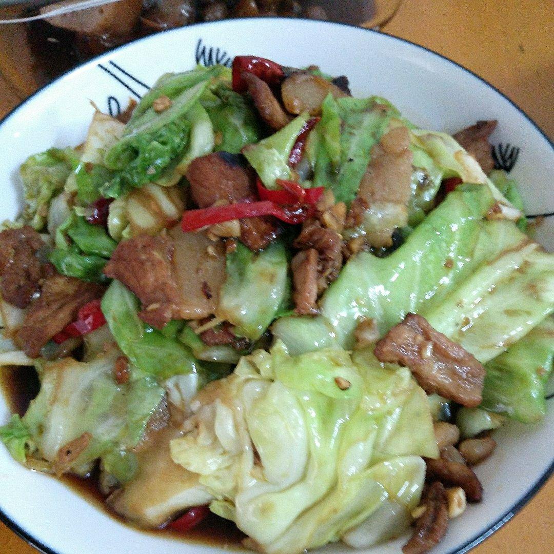 阿婆手撕包菜