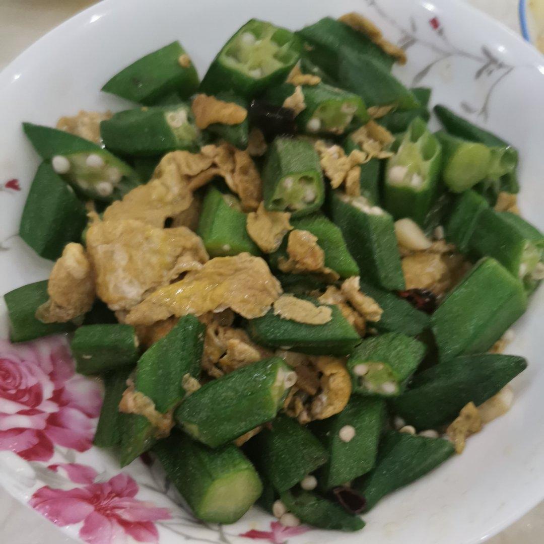 低脂低卡，好吃不胖的秋葵炒鸡蛋，巨好吃