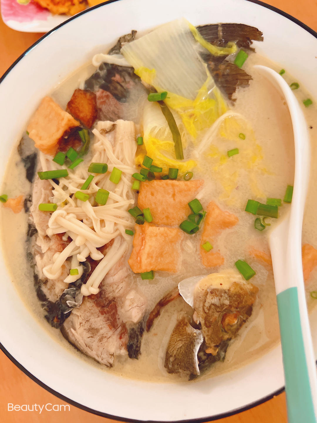 鲫鱼豆腐汤