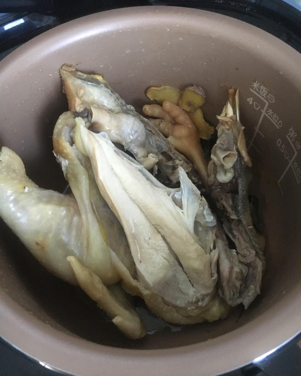 电饭煲盐焗鸡