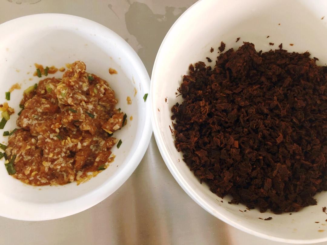干香薄脆的梅干菜饼