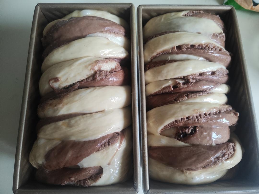 双色巧克力奶酥吐司