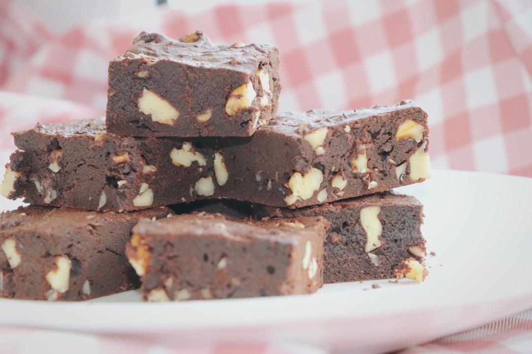 美式经典配方：巧克力布朗尼（The Perfect Brownies)