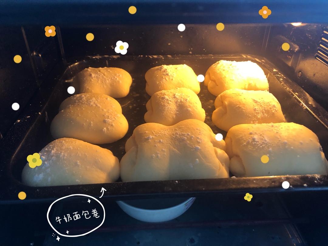 牛奶面包卷