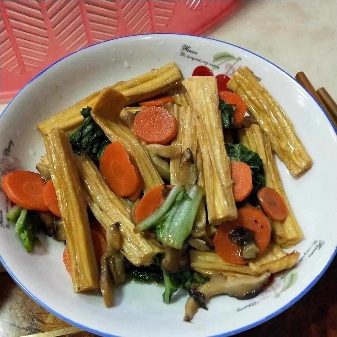 腐竹烧香菇