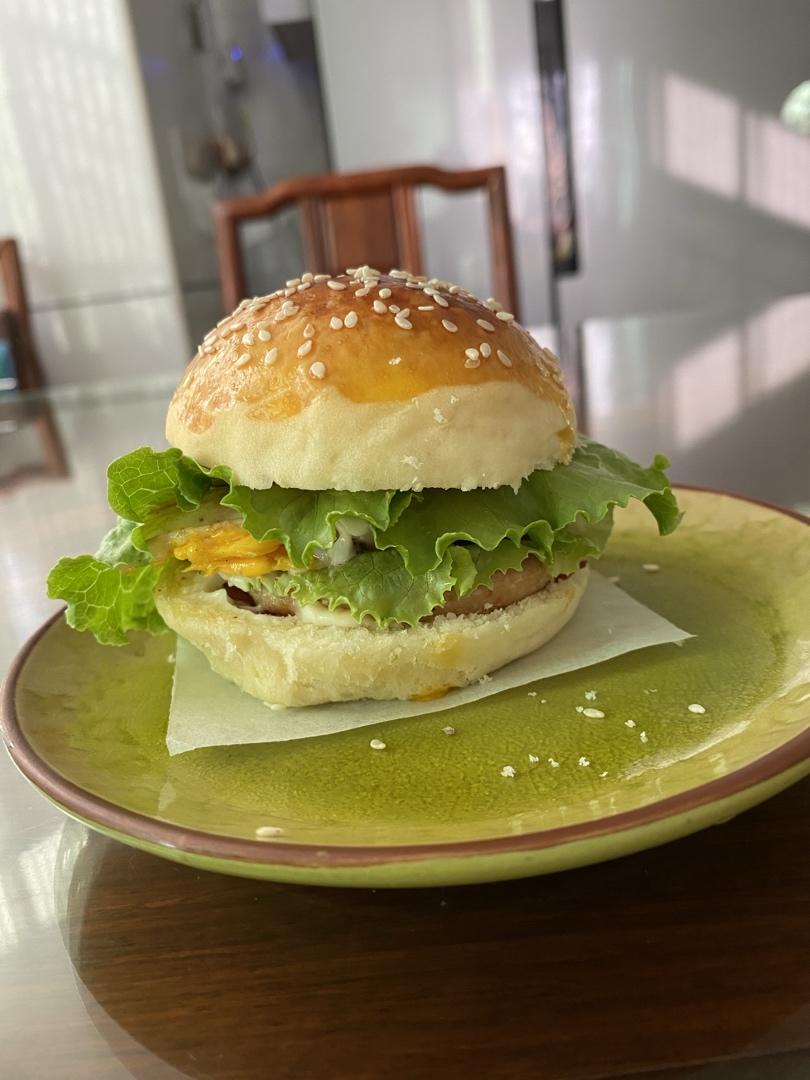 自制营养肉饼汉堡包