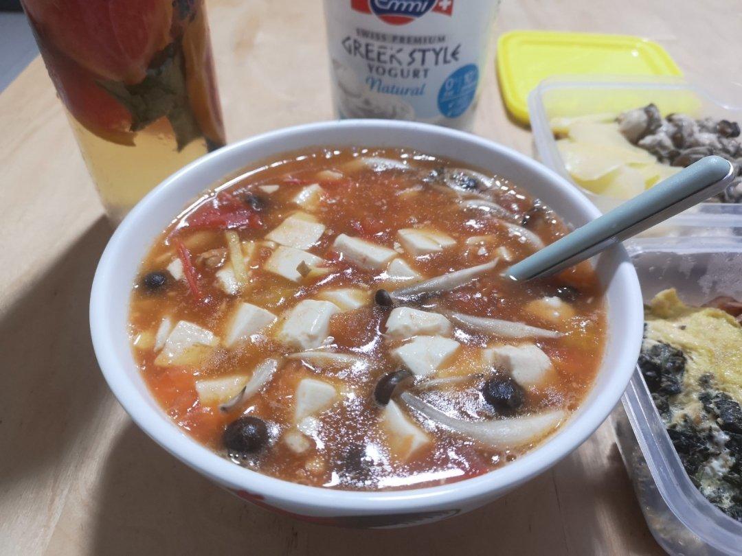 鲜鲜の菌菇汤