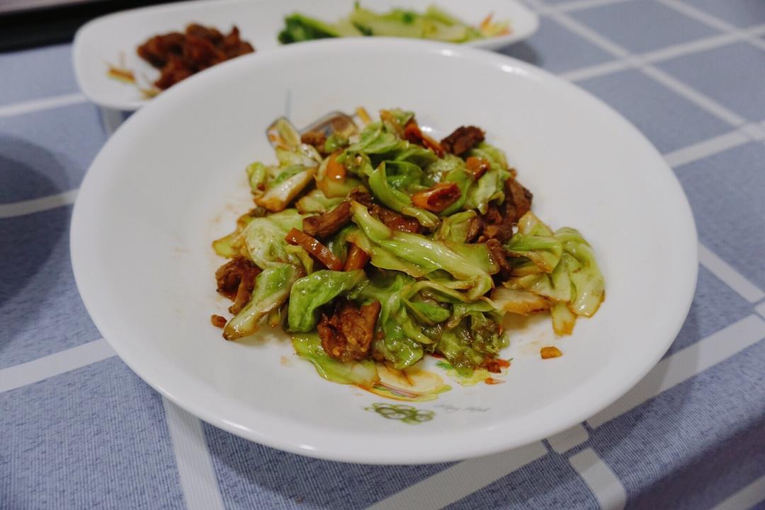 阿婆手撕包菜