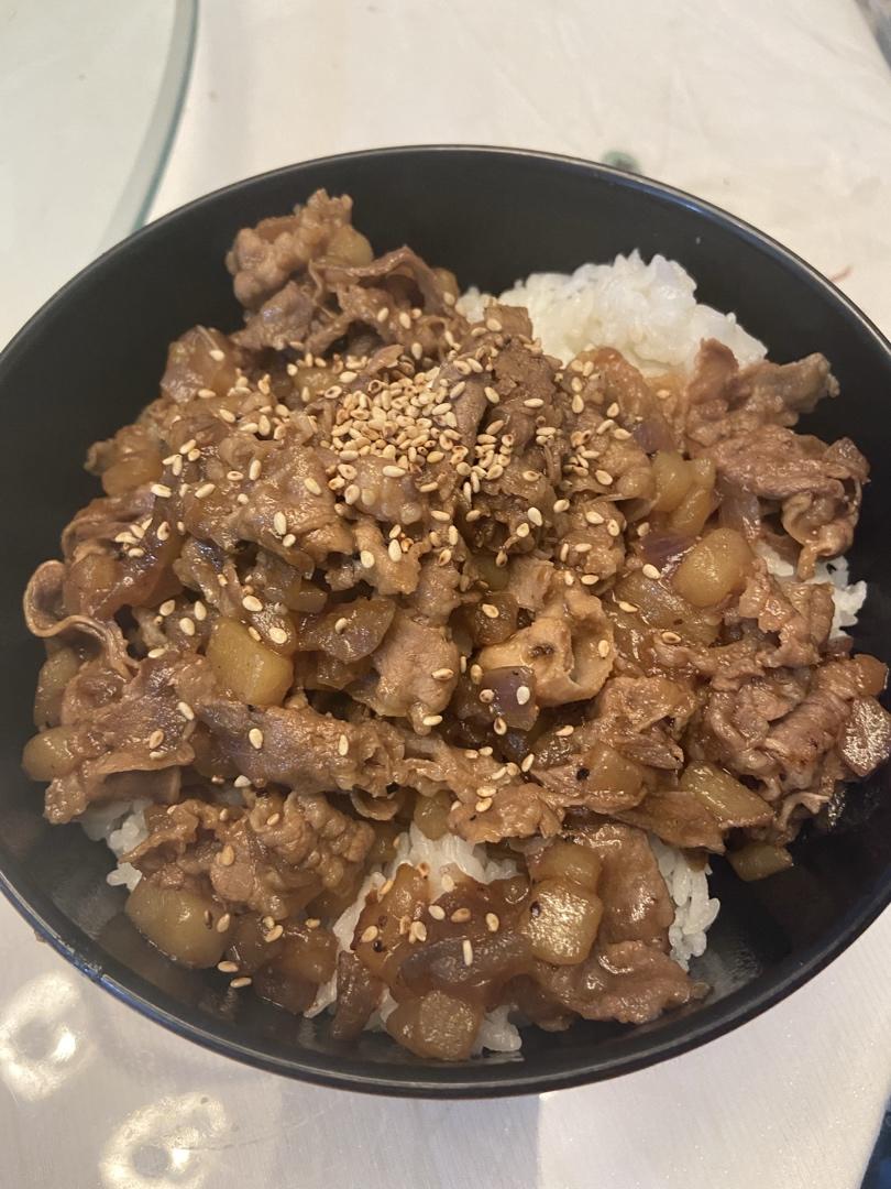 好吃到舔碗底的土豆肥牛拌饭