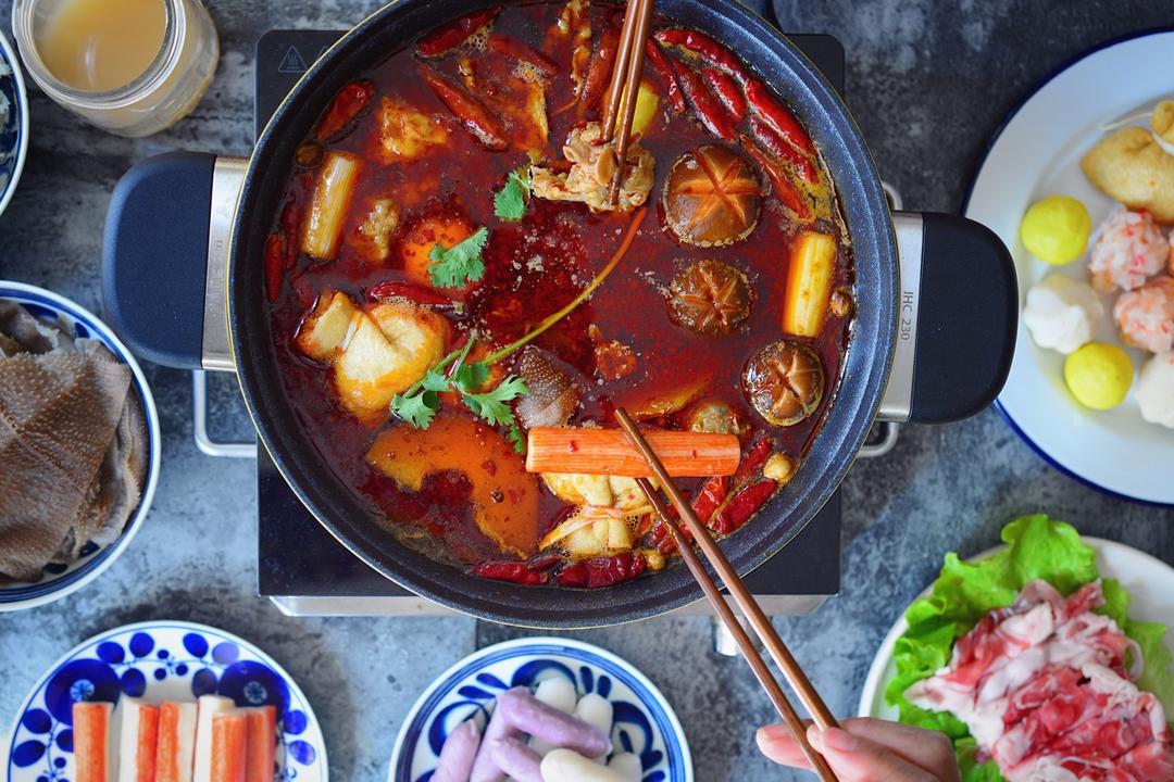 鸡蛋花蒋蒋鸡蛋花做的家庭火锅