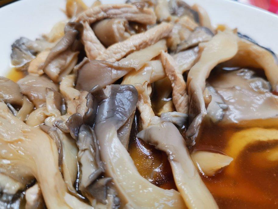 超下饭蘑菇炒肉