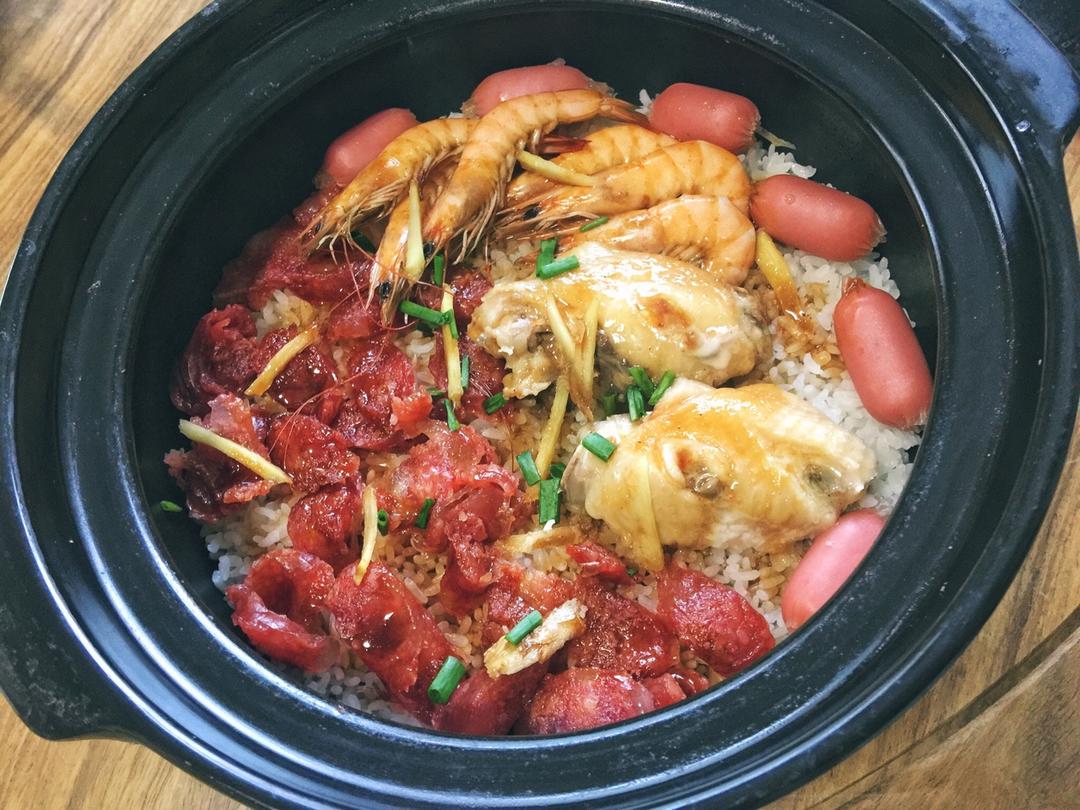 广式腊味煲仔饭