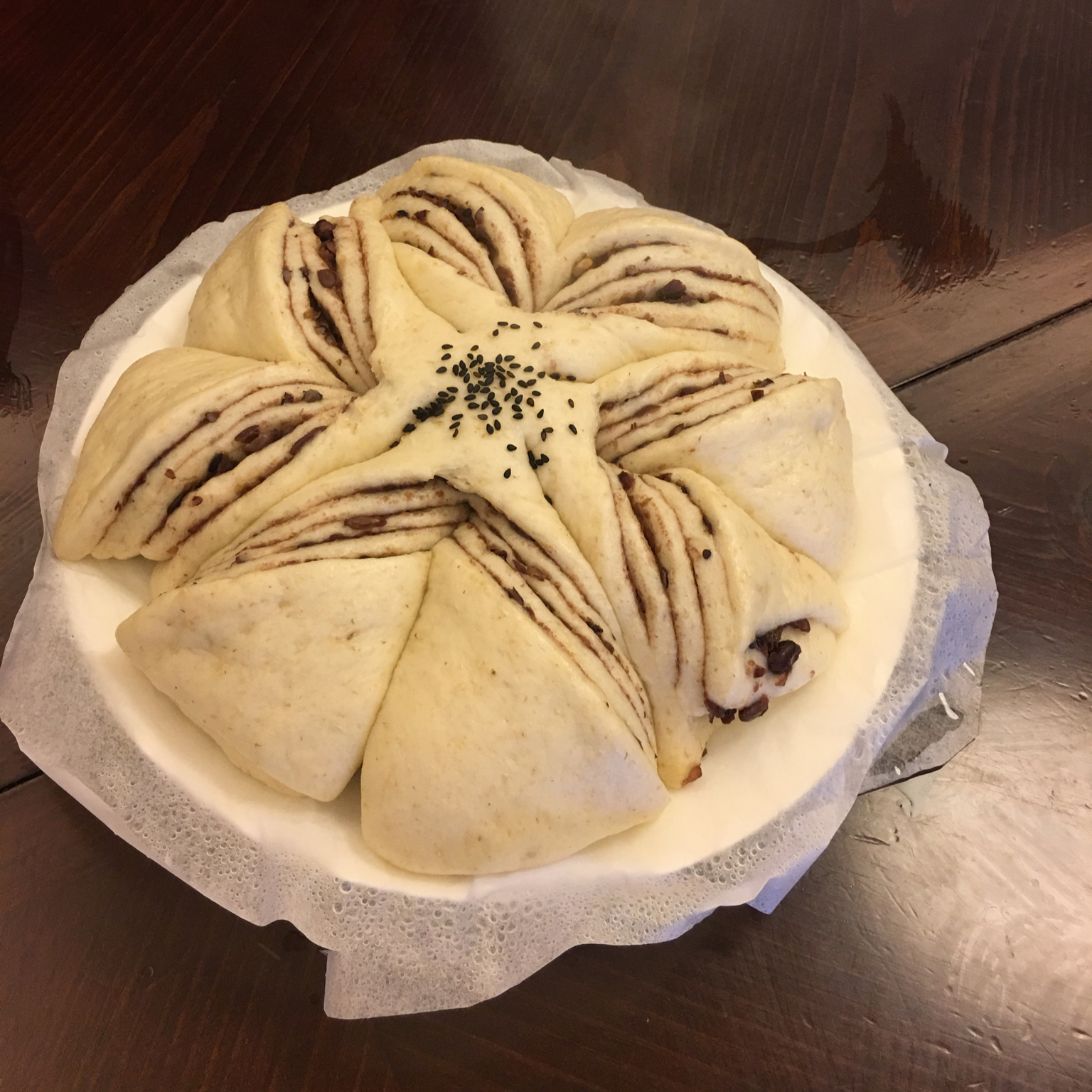 豆沙花式面包