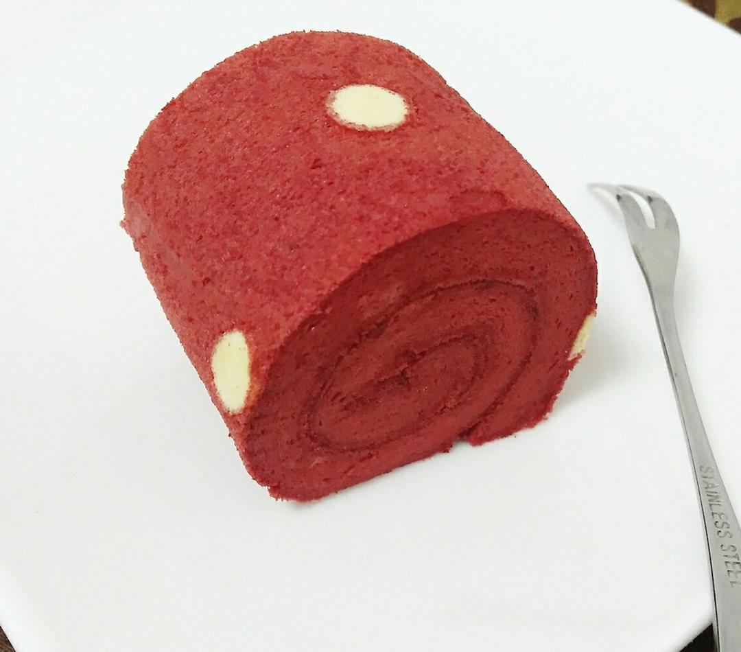红丝绒波点蛋糕卷—精华液版