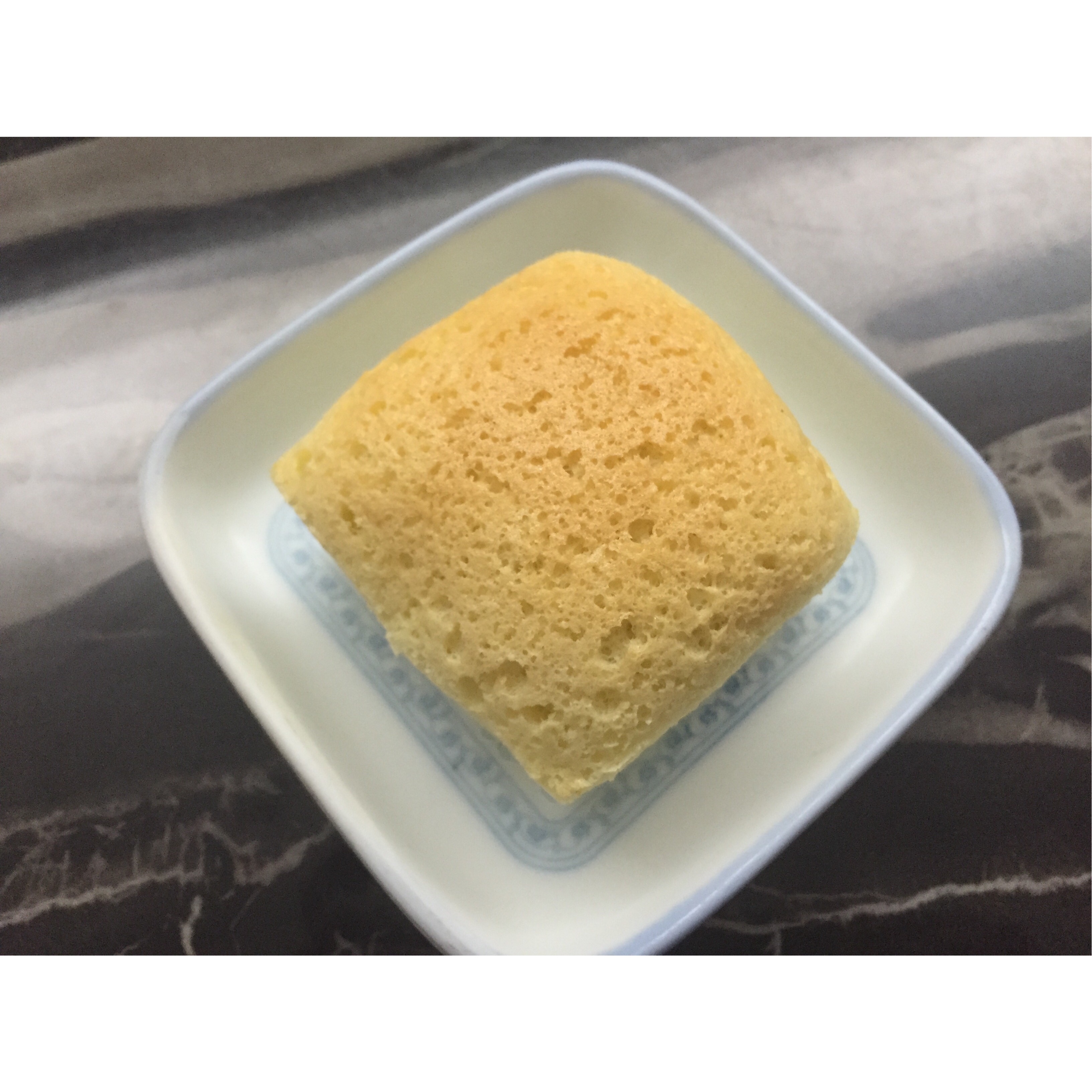 消耗淡奶油之作——淡奶油小蛋糕