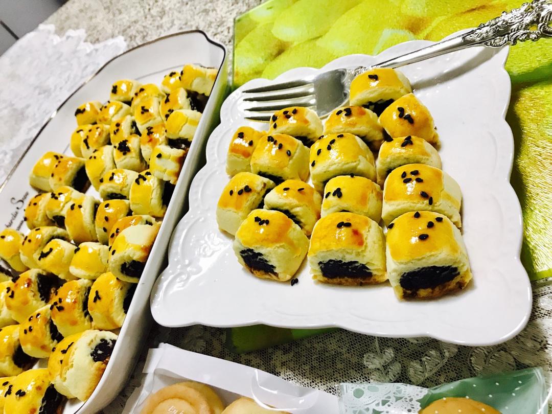 一口豆沙酥