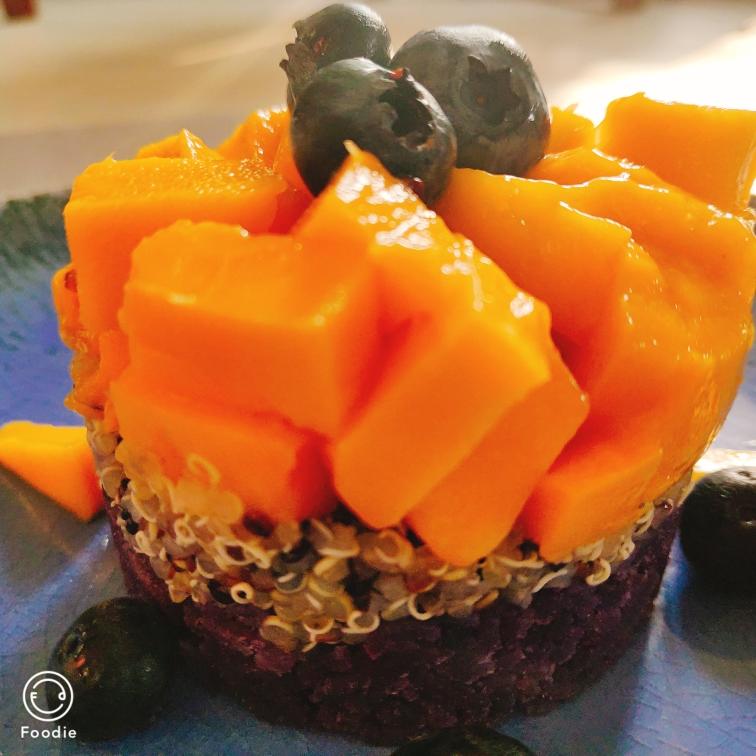 轻食者的最爱-藜麦紫薯芒果塔的做法