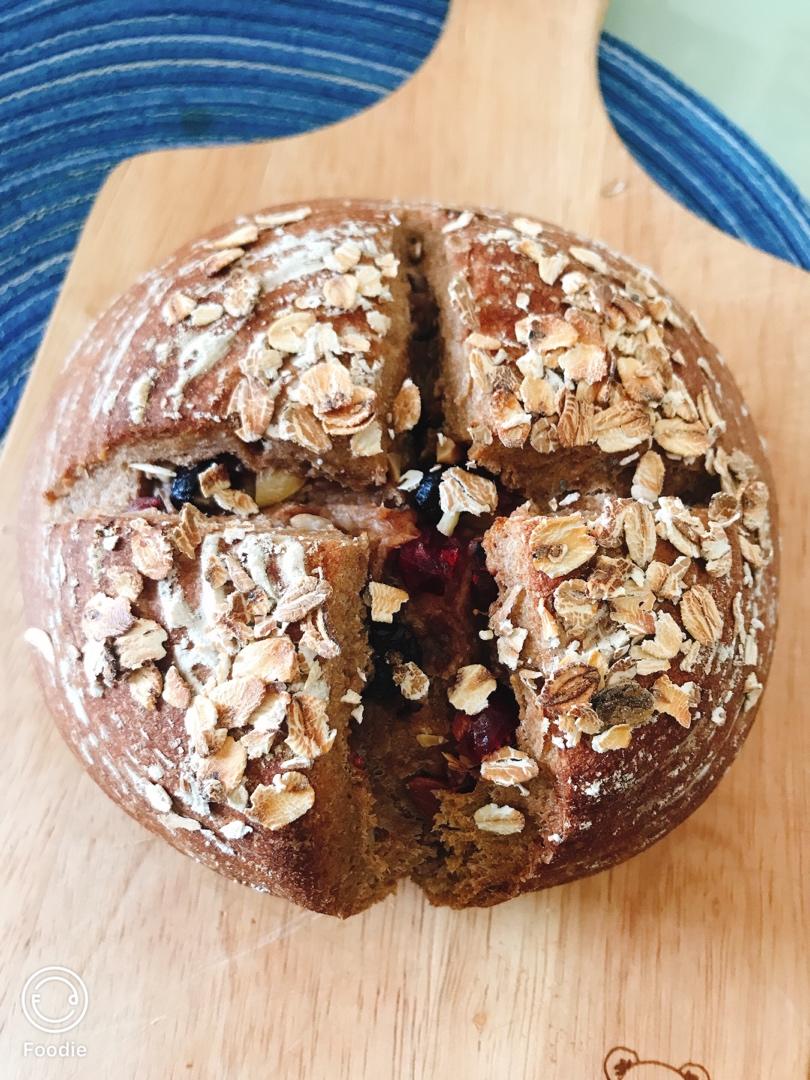 懒总铸铁锅版健身减肥必吃的【真·全麦朗姆酒葡萄核桃欧包】