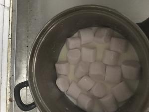 牛奶鸡蛋棉花糖布丁的做法 步骤1