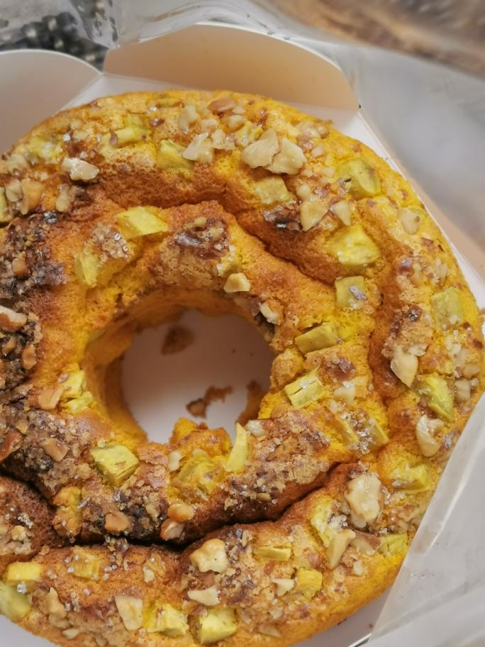 『心软小姐』金灿灿的南瓜核桃薯薯蛋糕的做法