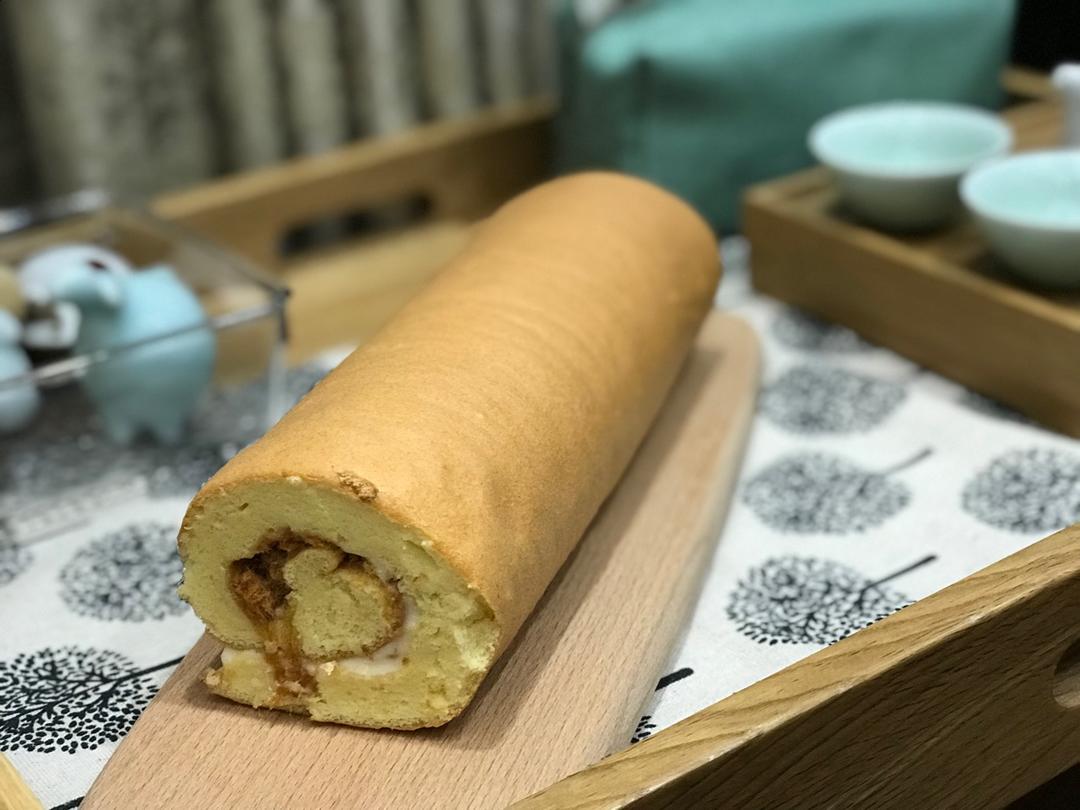 肉松戚风蛋糕卷