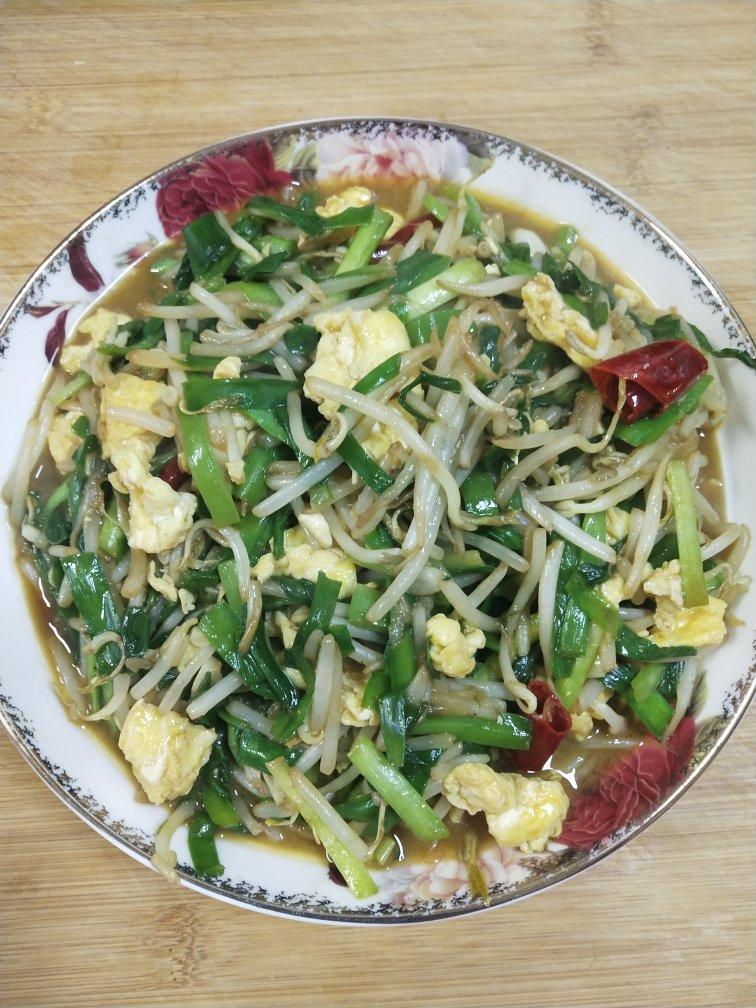 绿豆芽炒韭菜