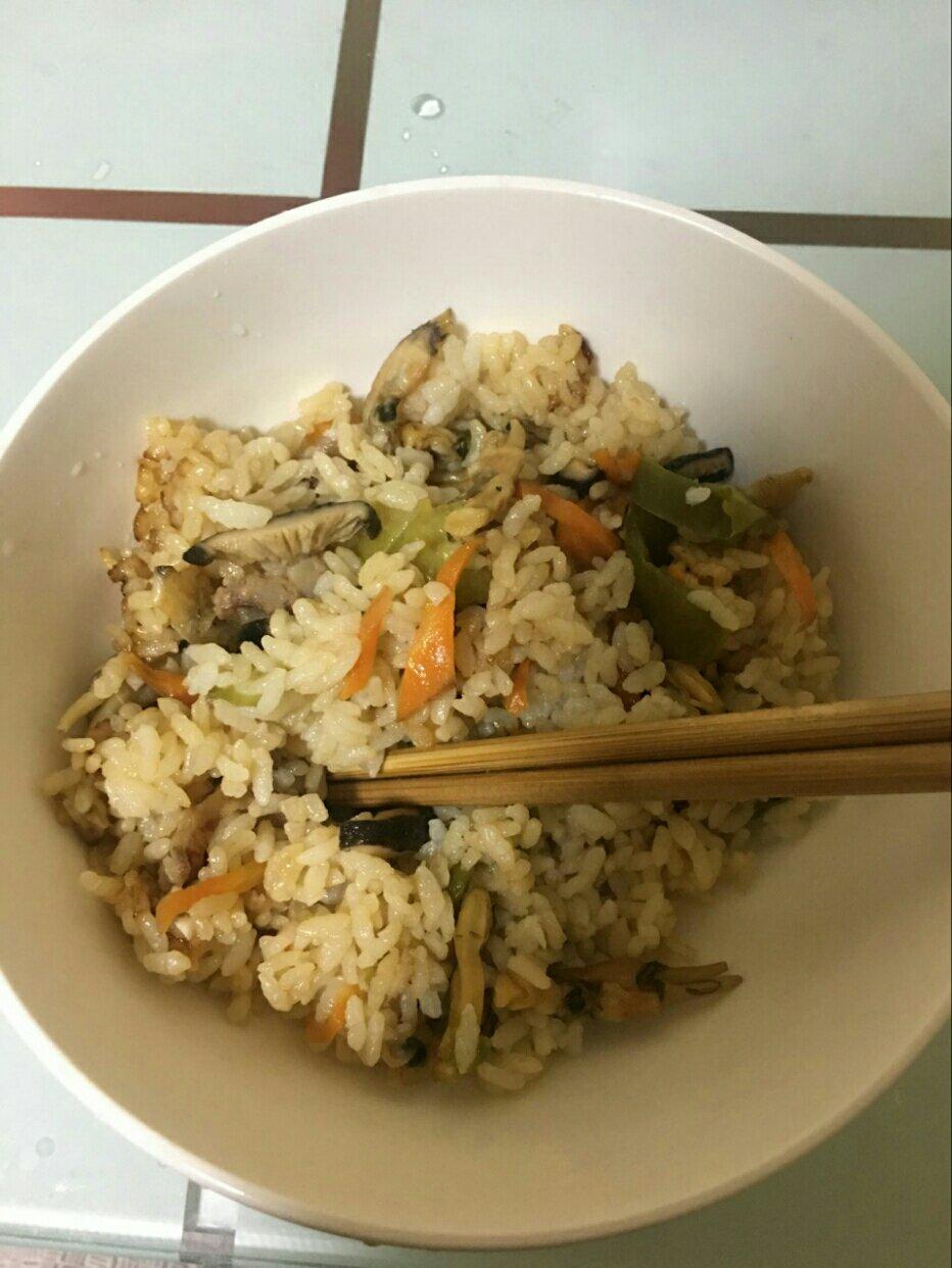 电饭锅版香菇腊肠饭