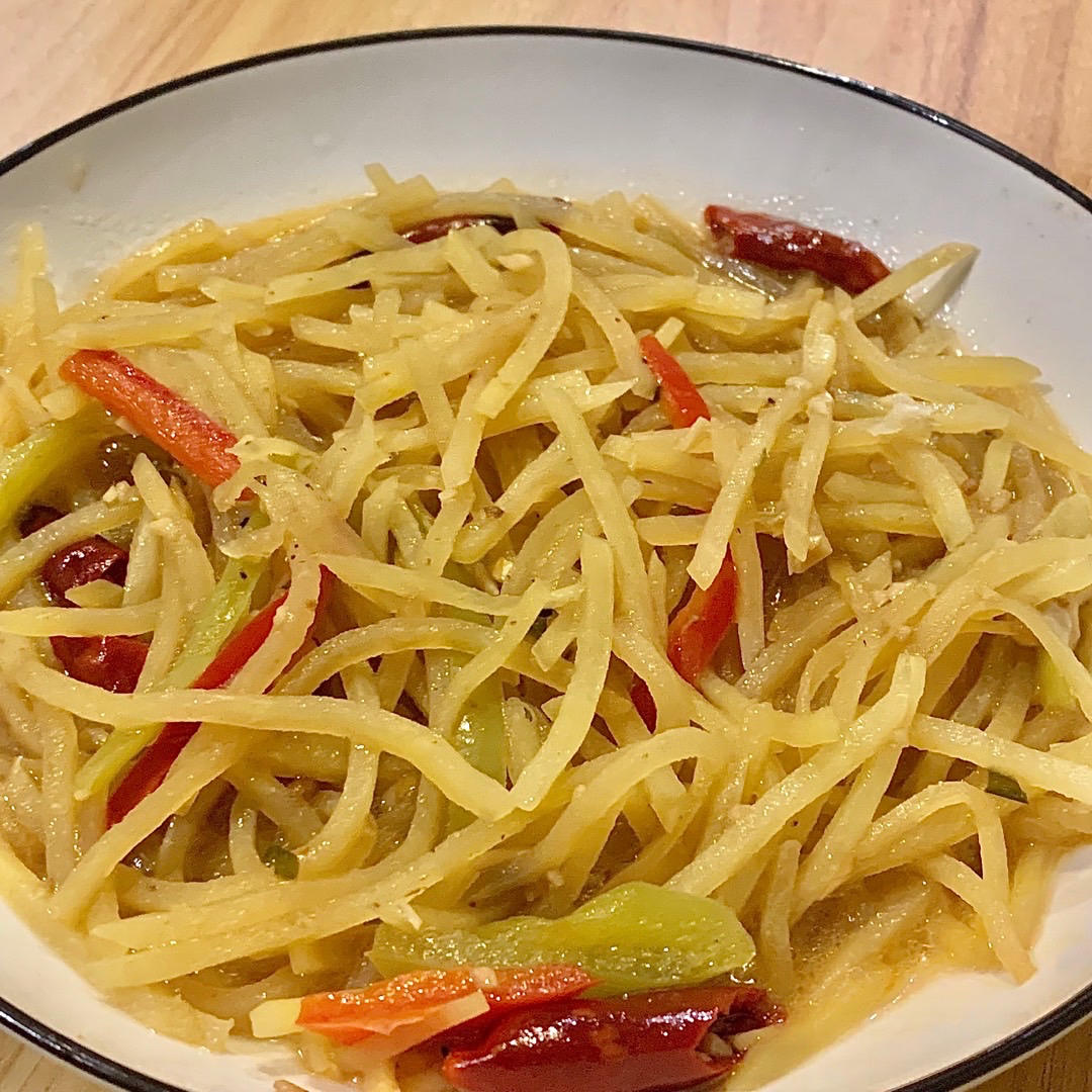 超级无敌下饭菜～酸辣土豆丝