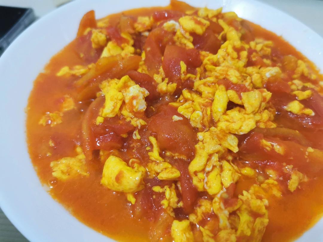 西红柿炒鸡蛋时，多加这一步，鸡蛋香嫩又入味