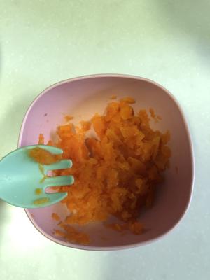 胡萝卜奶香磨牙棒（婴儿）的做法 步骤2