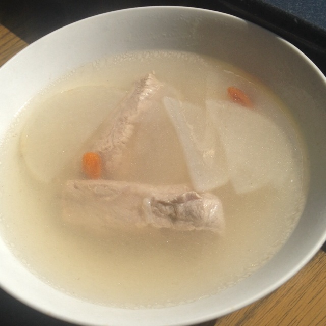 萝卜排骨汤