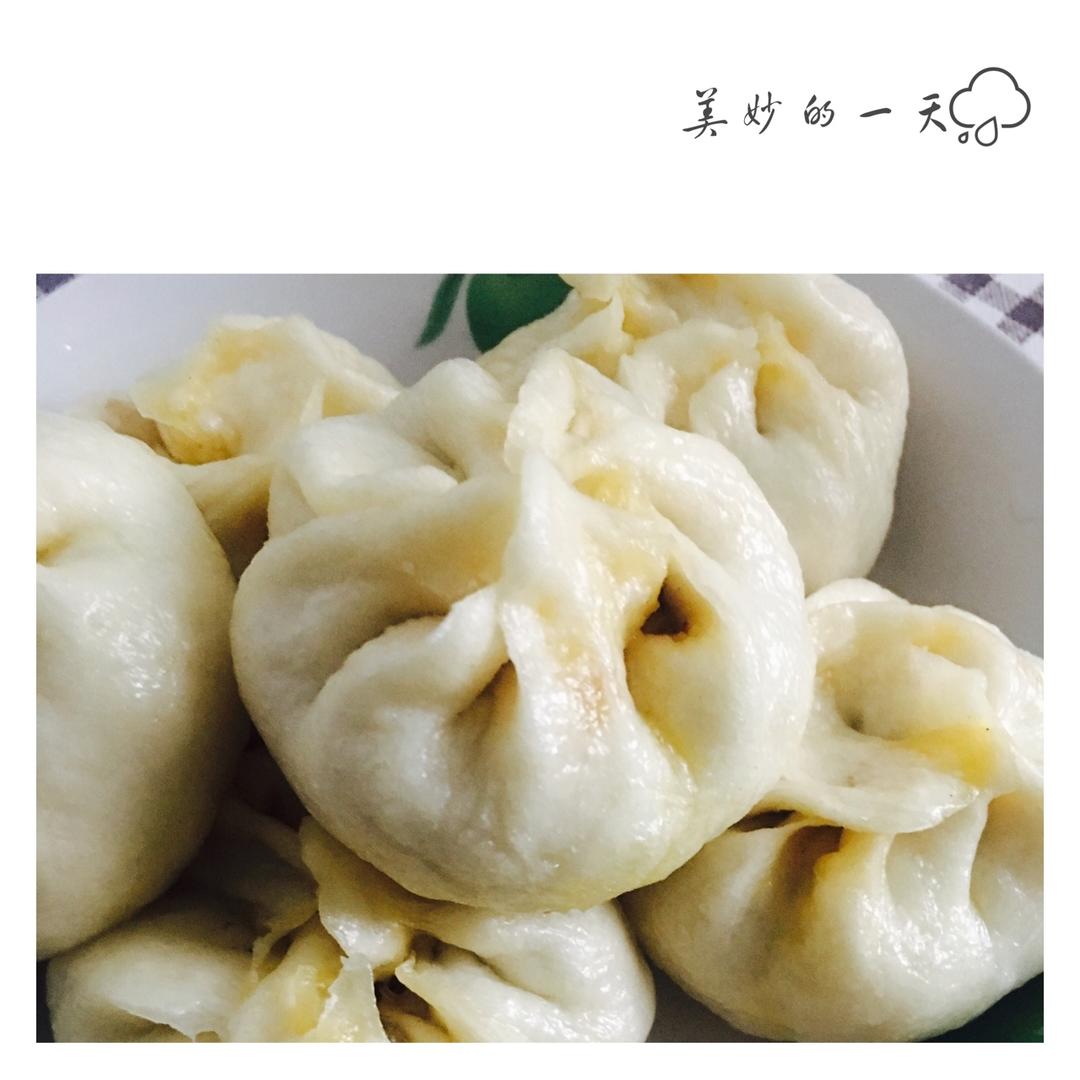胡萝卜木耳鸡蛋素包子