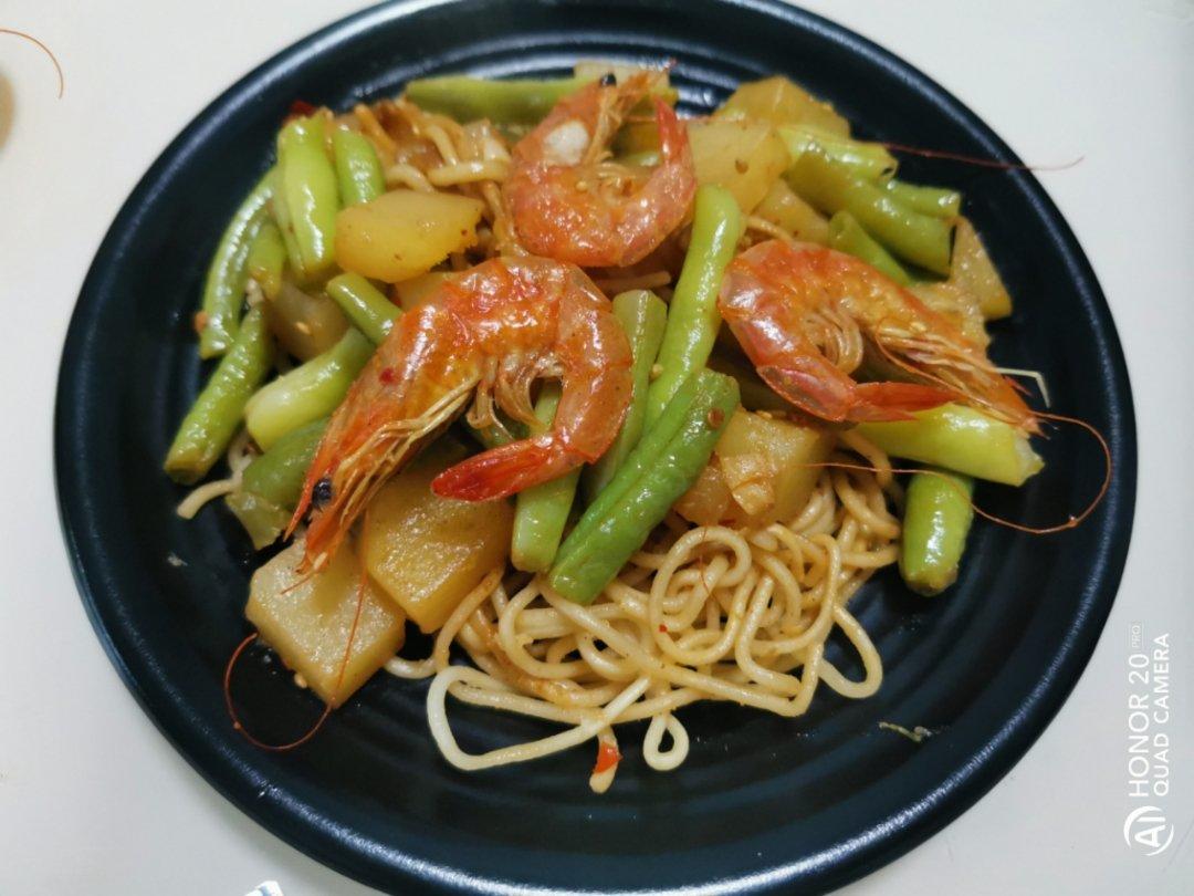 北方家常菜：豆角焖面的做法