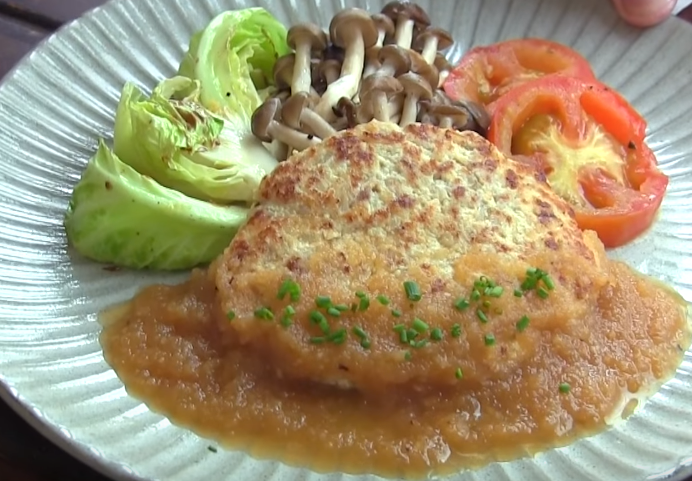 減肥食譜：豆腐汉堡肉with和风酱的做法