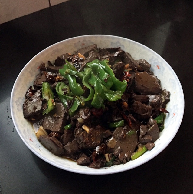 anneleselin做的蒜苗炒羊血