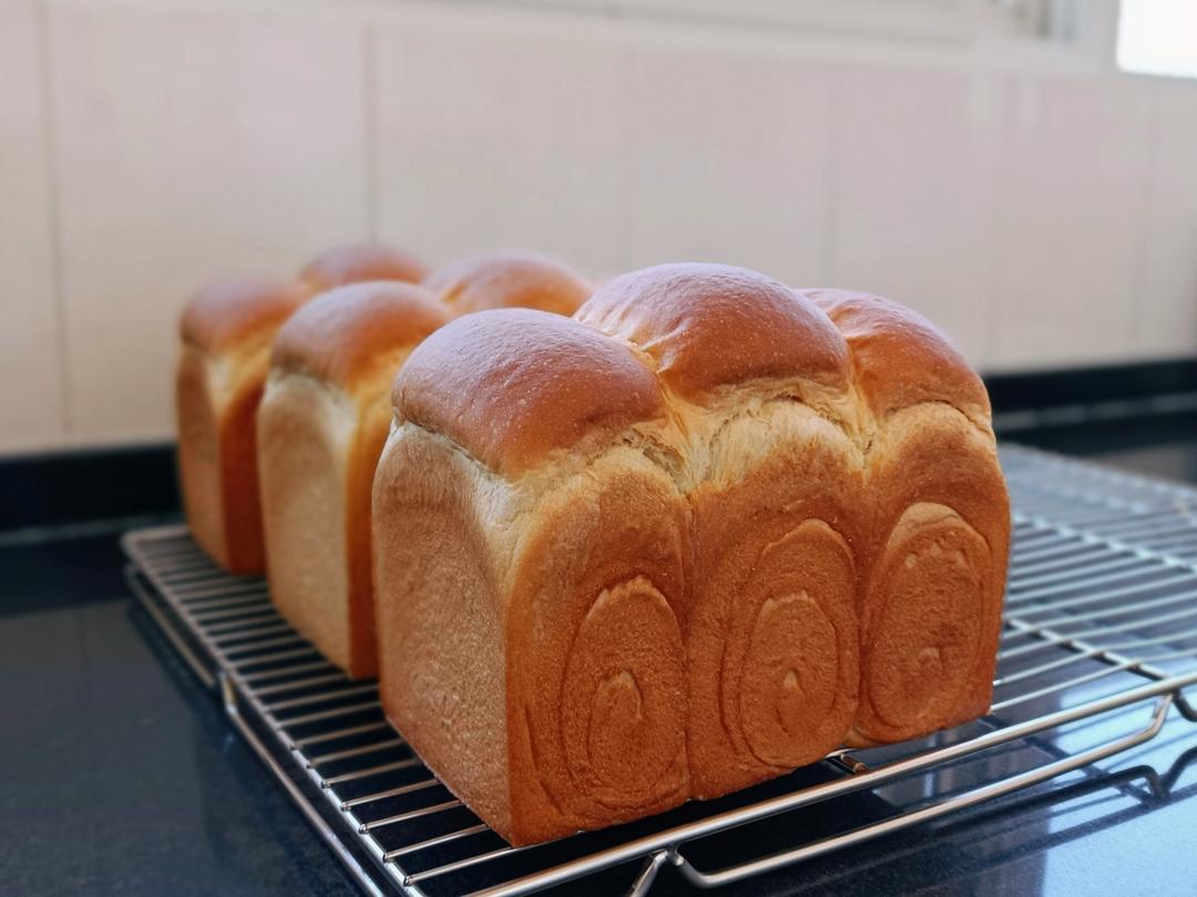 超棒的炼乳吐司只需一次发酵(450g土司盒x2)