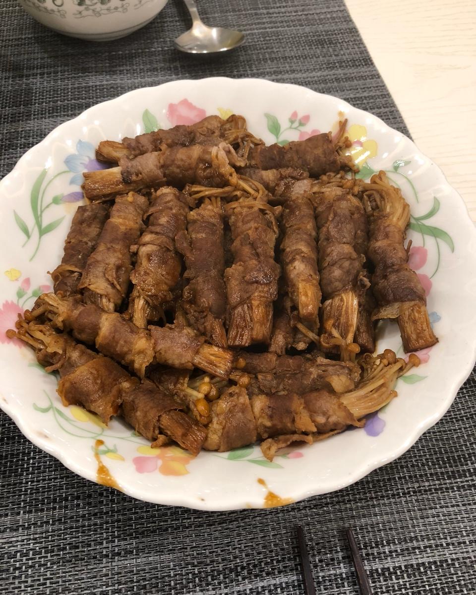 肥牛金针菇卷