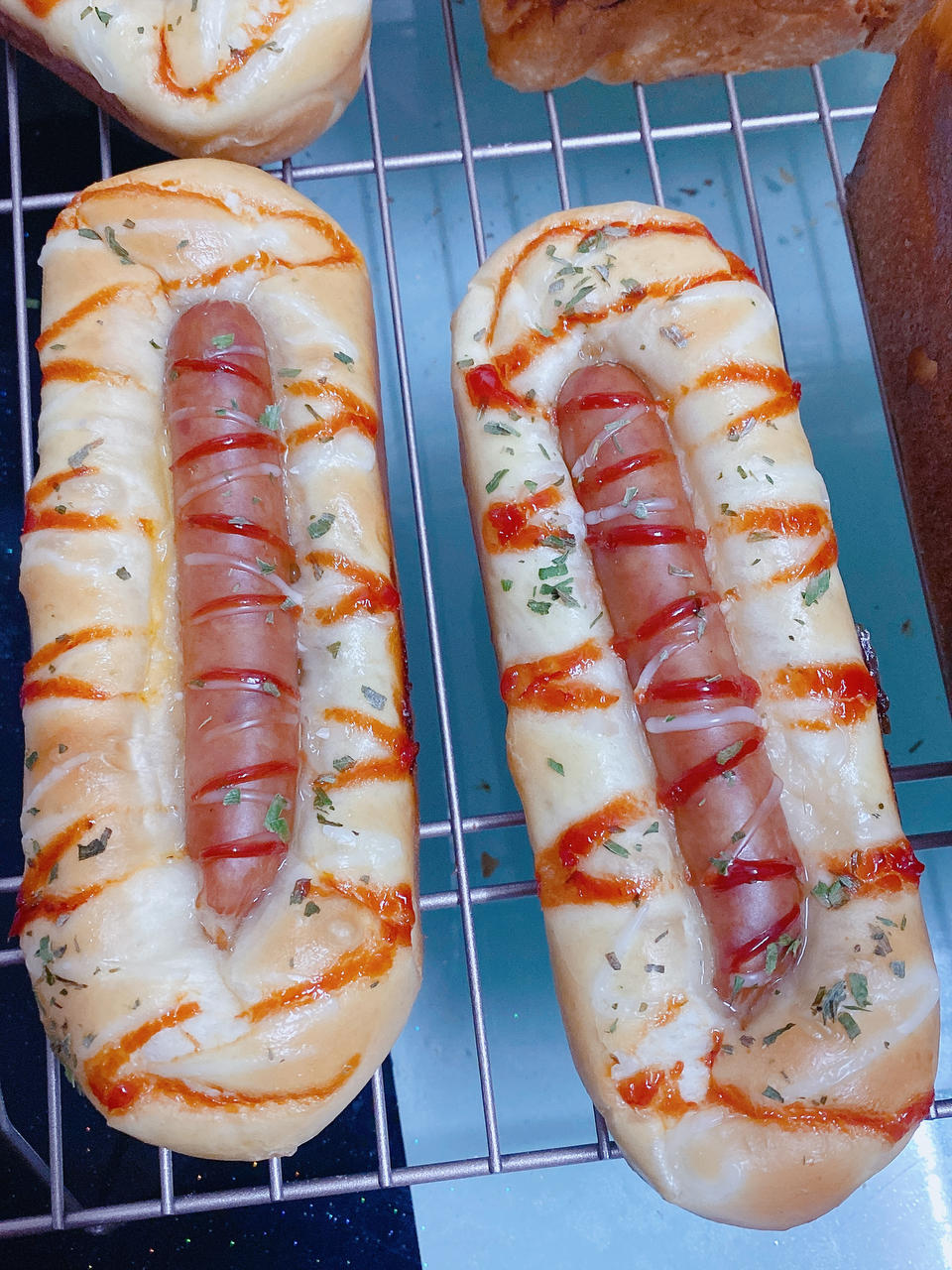 软fufu的经典肉松肠仔包