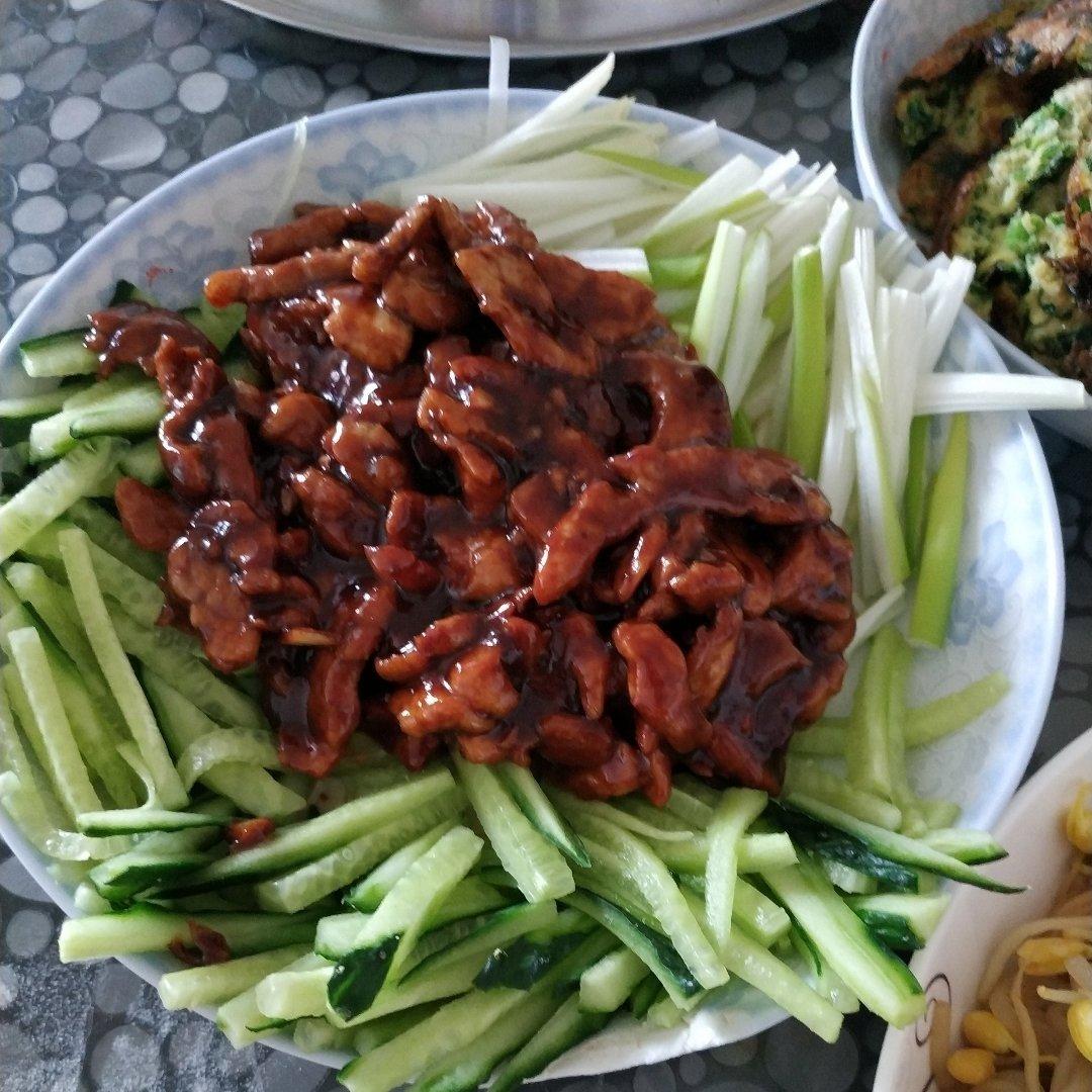 京酱肉丝