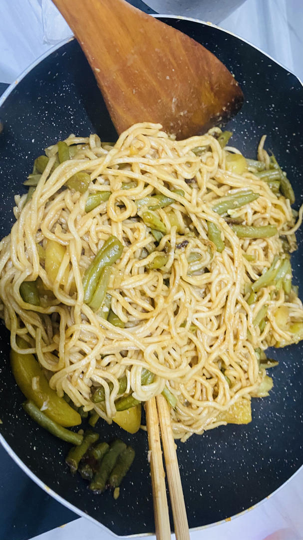 素焖面吃出肉的味道