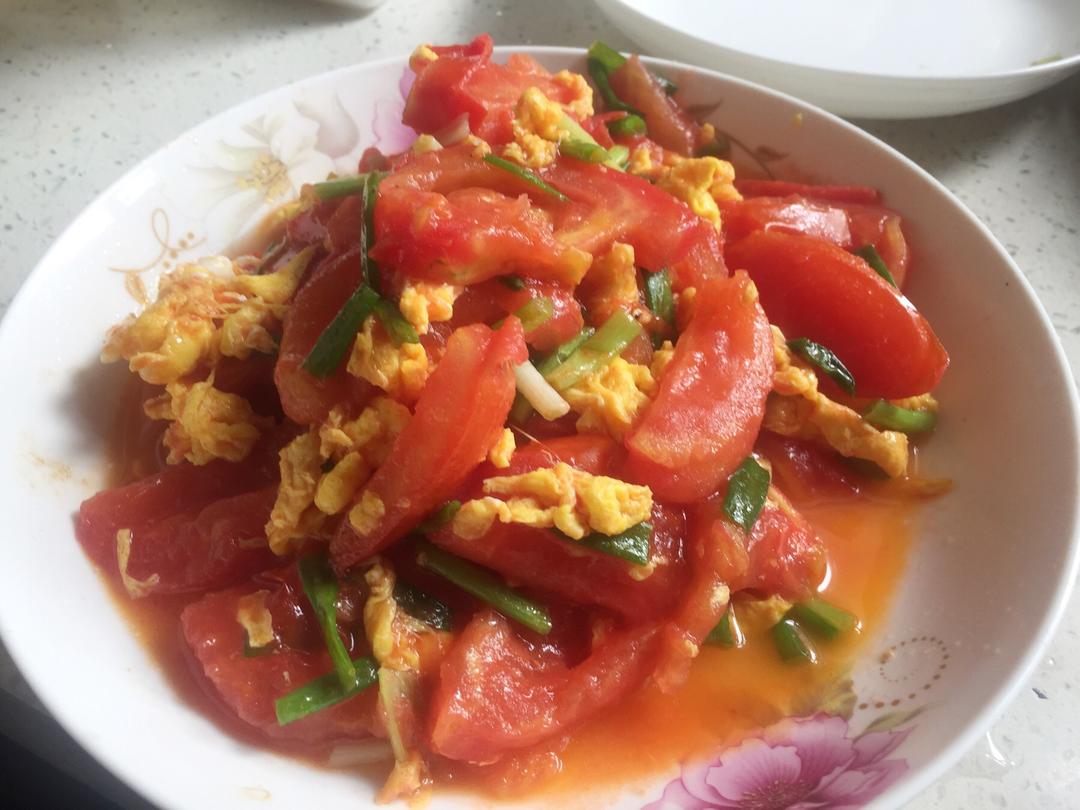 西红柿炒鸡蛋的做法