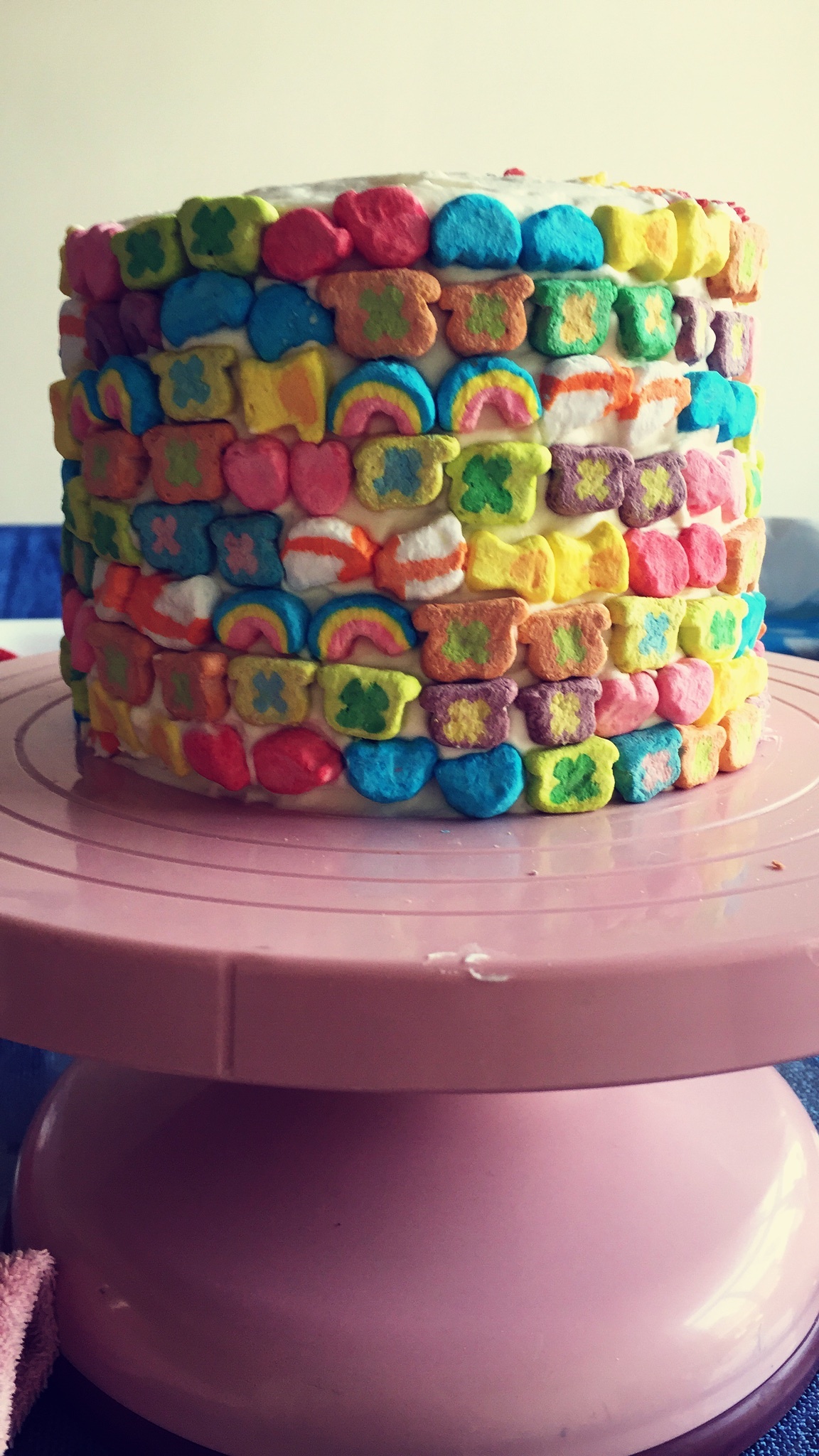 彩虹蛋糕（棉花糖及麦片装饰版）的做法 步骤5
