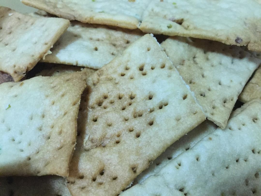 无糖香葱苏打咸饼干