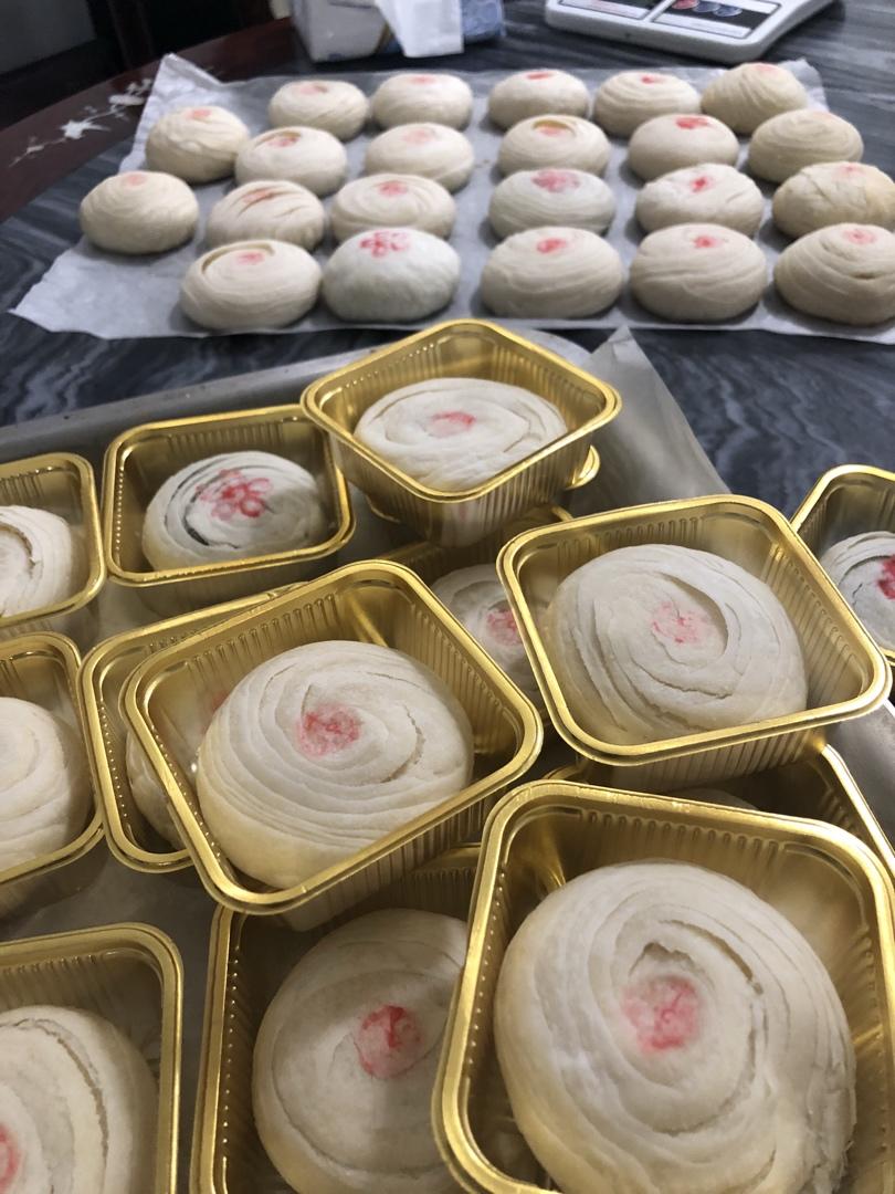 白皮红豆酥盒